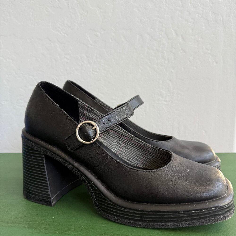 POP Sinclaire Mary Jane heels